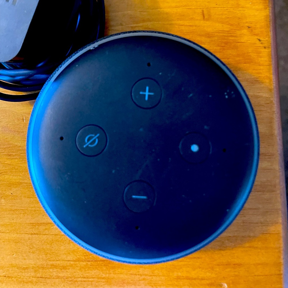 Amazon echo 3rd generation - Picture 2 of 3